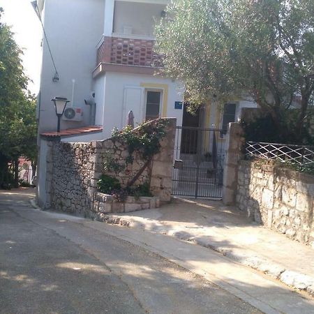 Danijel Apartment Novi Vinodolski Exterior photo